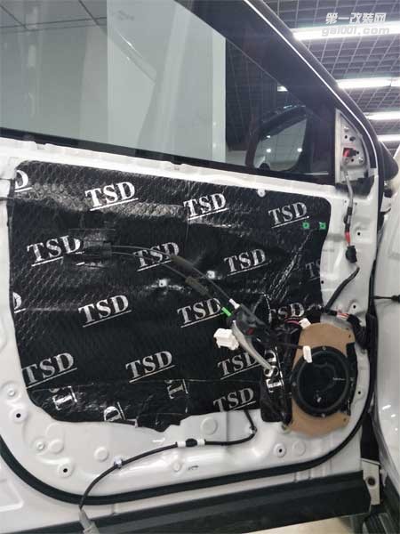 青海西寧汽車音響改裝—豐田漢蘭達(dá)改裝音響全車升級(jí)-西寧精藝精作品