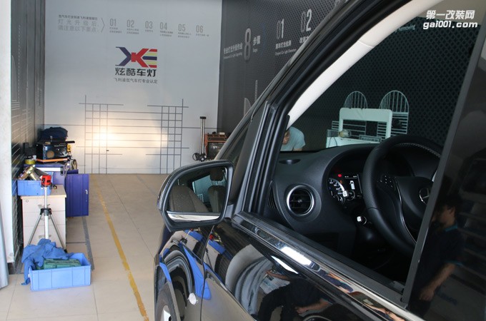 奔馳威霆VITO改燈廣州炫酷車燈升級燈光