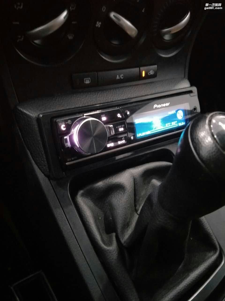 馬自達(dá)3極致激情改裝美國來福汽車音響-[西寧精藝精]帶你嗨到無法自控