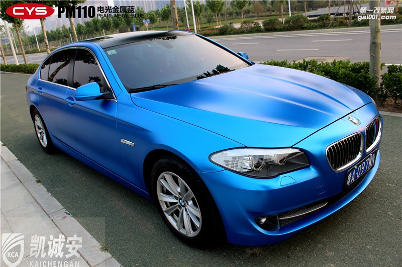 寶馬電光金屬藍(lán)車身貼膜圖片鄭州凱誠(chéng)安