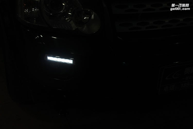 路虎改裝日行燈 貴陽專業(yè)改裝