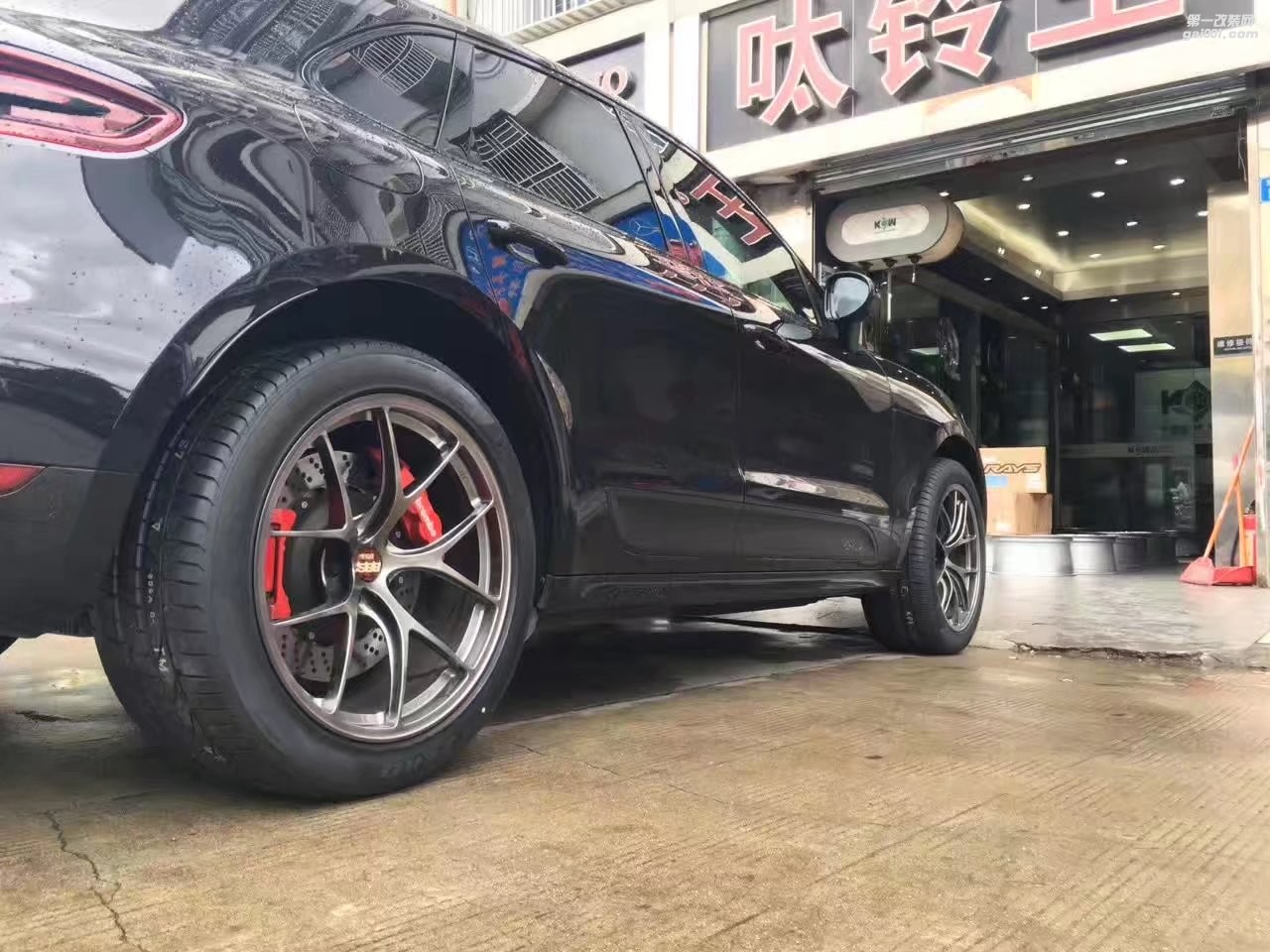 保時捷 Macan 換 全新 BBS RID ?倍耐力 PO