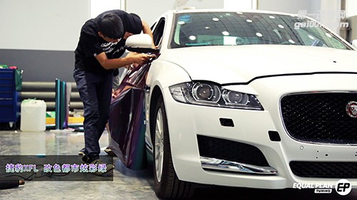 捷豹XFL改色車衣裳都市炫彩綠 夏天就要炫