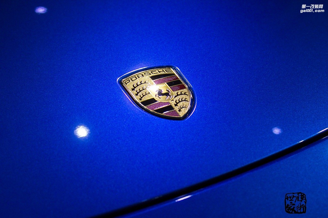 成都新買(mǎi)保時(shí)捷911全車(chē)施工車(chē)身透明膜，隱形車(chē)衣