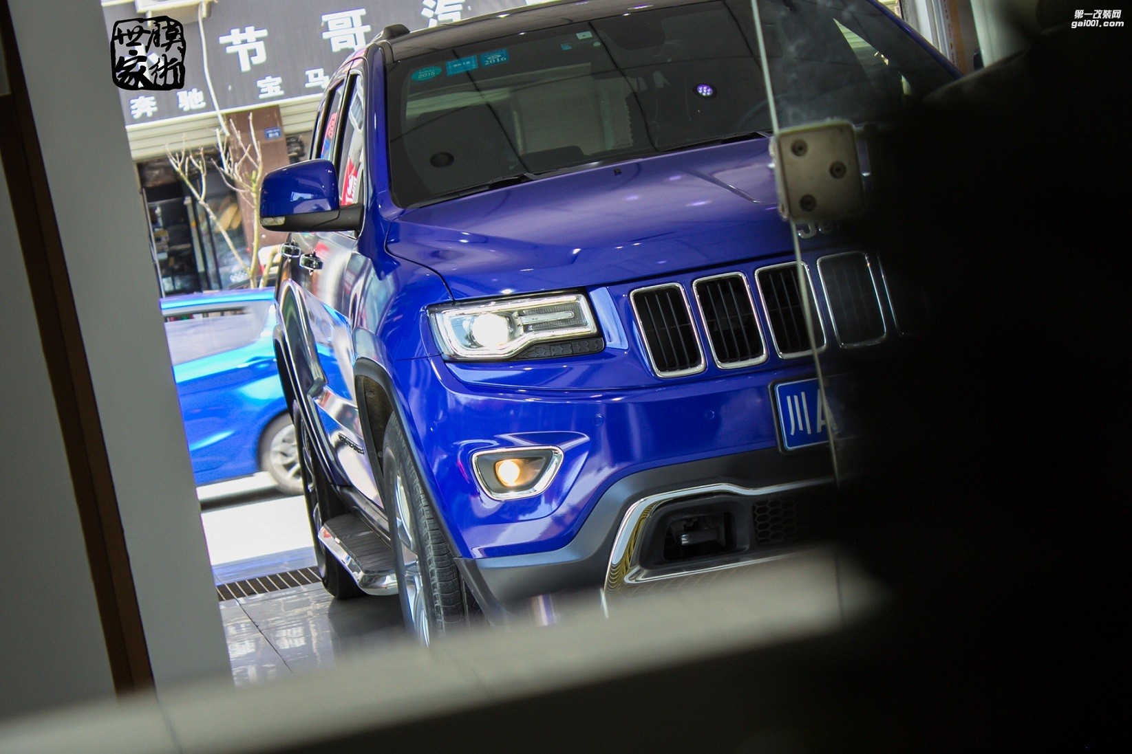 成都JEEP大切諾基全車施工車身改色膜 透明膜 犀牛皮 隱形車衣