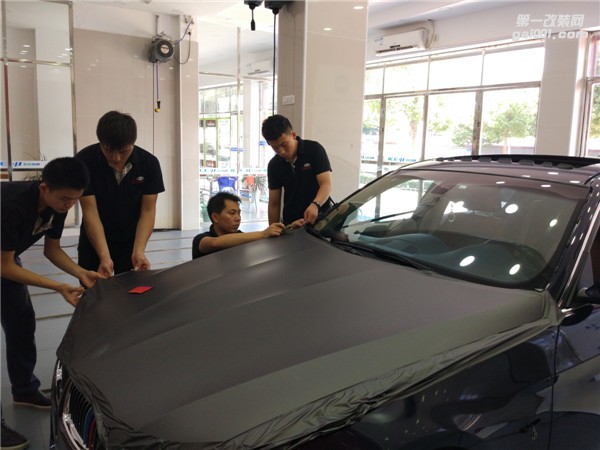 武漢汽車改色寶馬320改艾利金屬亞碳灰效果圖——武漢四季貼膜南湖大道店出品
