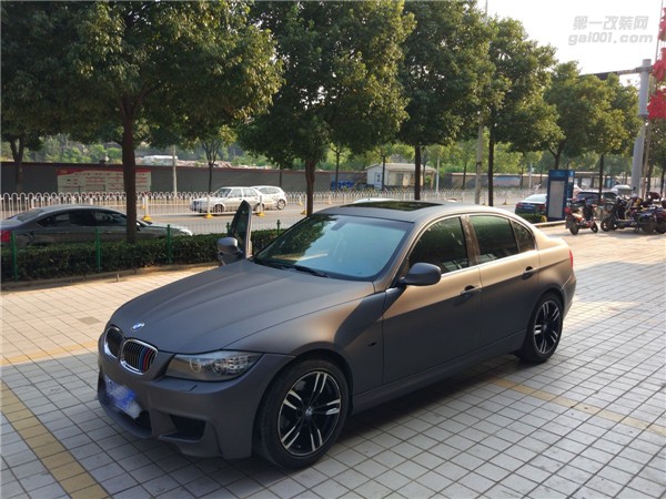 武漢汽車改色寶馬320改艾利金屬亞碳灰效果圖——武漢四季貼膜南湖大道店出品