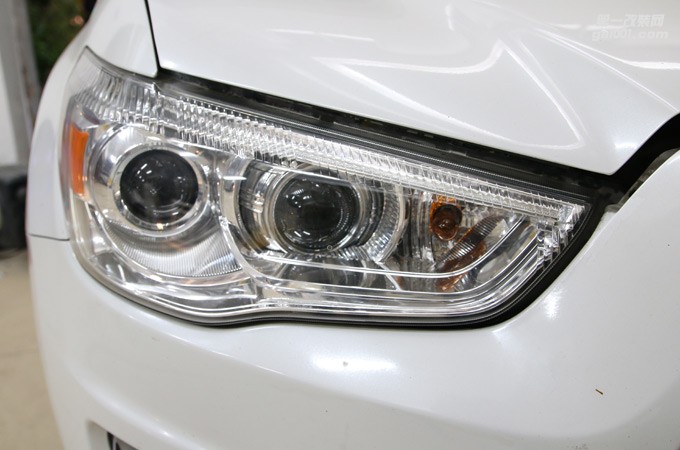 廣州勁炫改燈 勁炫汽車大燈改裝升級(jí)四透鏡四近光四遠(yuǎn)光