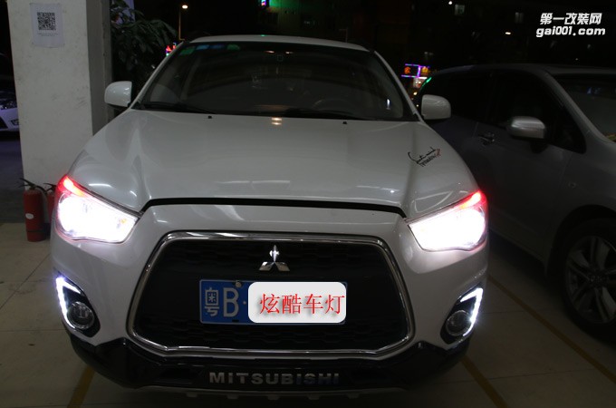 廣州勁炫改燈 勁炫汽車大燈改裝升級(jí)四透鏡四近光四遠(yuǎn)光
