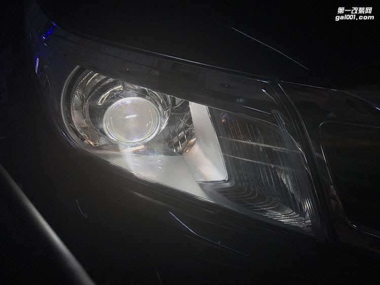 貴陽日產(chǎn)納瓦拉改裝大燈改裝透鏡大燈