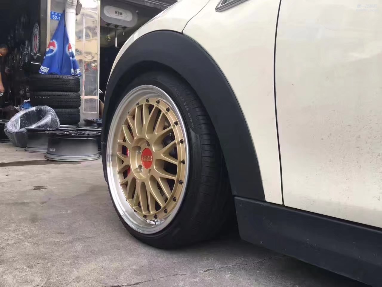 MIini，裝 全新 BBS LM 18寸 ，完工！