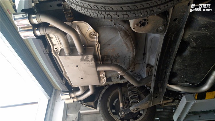 成都銳行-高爾夫7改裝澳洲雷鳥中尾段四出排氣