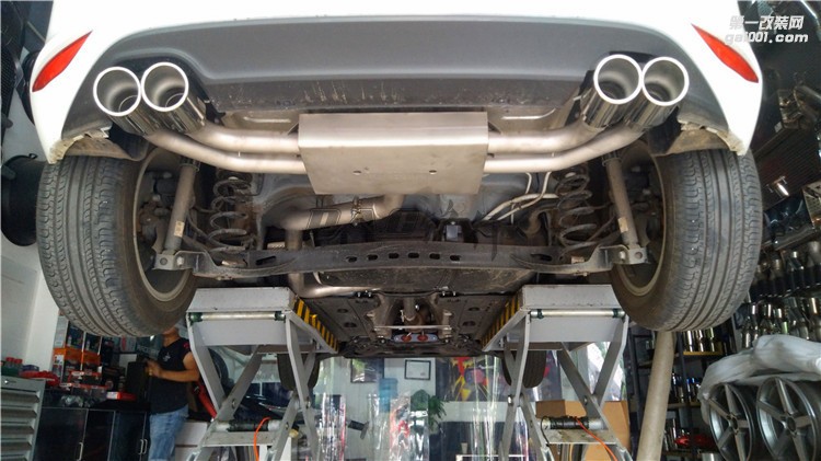 成都銳行-高爾夫7改裝澳洲雷鳥中尾段四出排氣