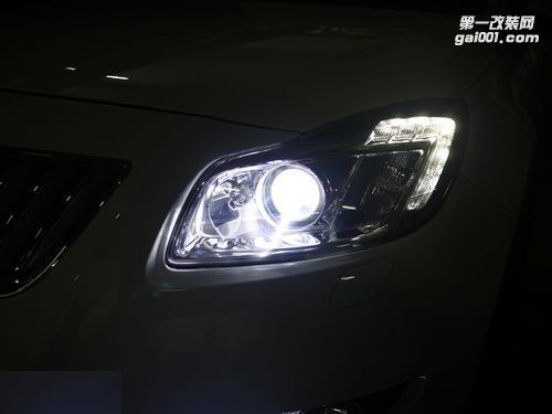 汽車大燈壽命有多久？多久換一次？老司機(jī)都不知道的秘密！——中山清風(fēng)車影燈改