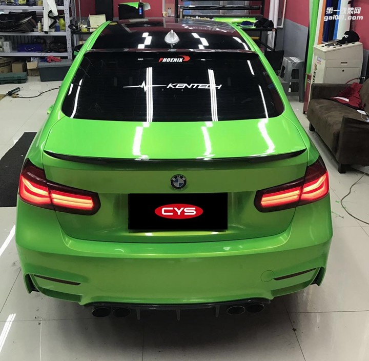 北京寶馬3系 CYS幻彩金綠 MG36 汽車改色貼膜