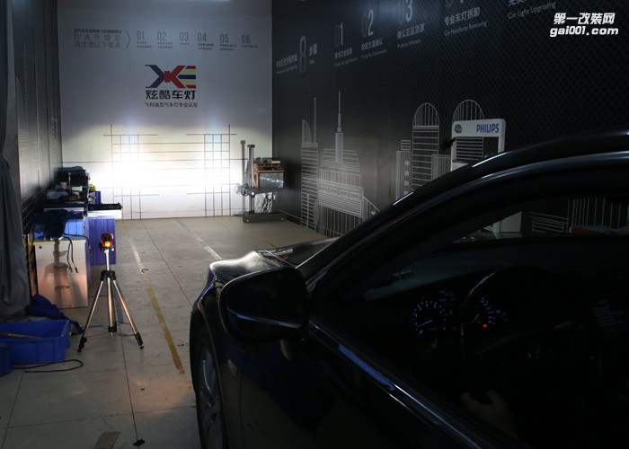汽車改燈 凌志LS460年審不過(guò)怎么辦 廣州汽車大燈改裝 廣州改燈哪里專業(yè)