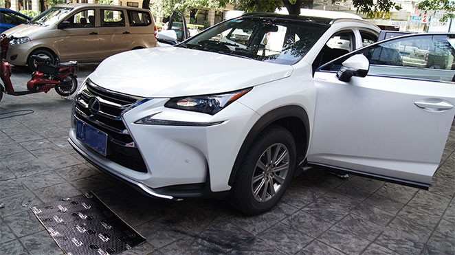 成都雷克薩斯NX200全車隔音改裝