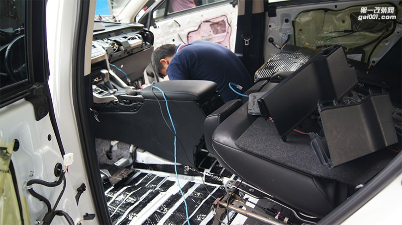成都雷克薩斯NX200全車隔音改裝