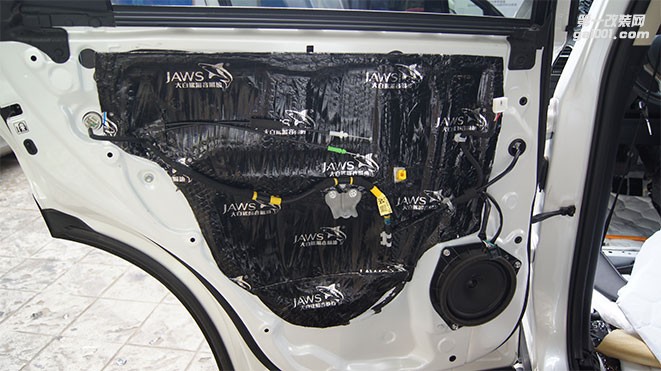 成都雷克薩斯NX200全車隔音改裝