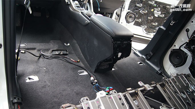 成都雷克薩斯NX200全車隔音改裝