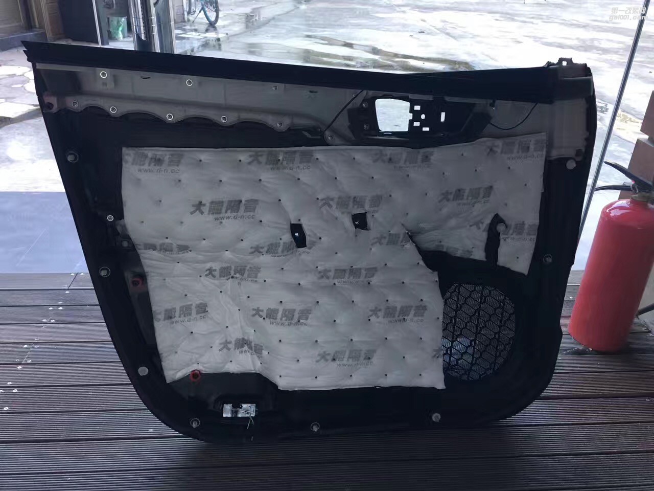 魅力來襲未知的旅途有音樂相伴足矣動靜由你掌控豐田漢蘭達大能隔音汕頭星悅汽車音響改裝美國CDT400低音炮