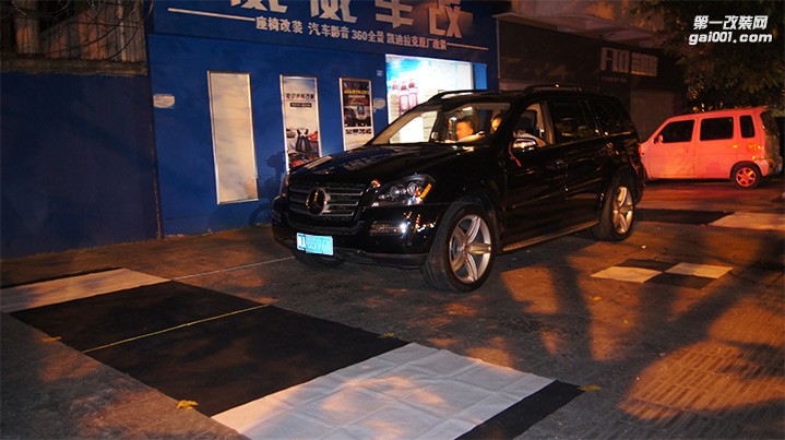 奔馳GLS550改裝道可視360全景
