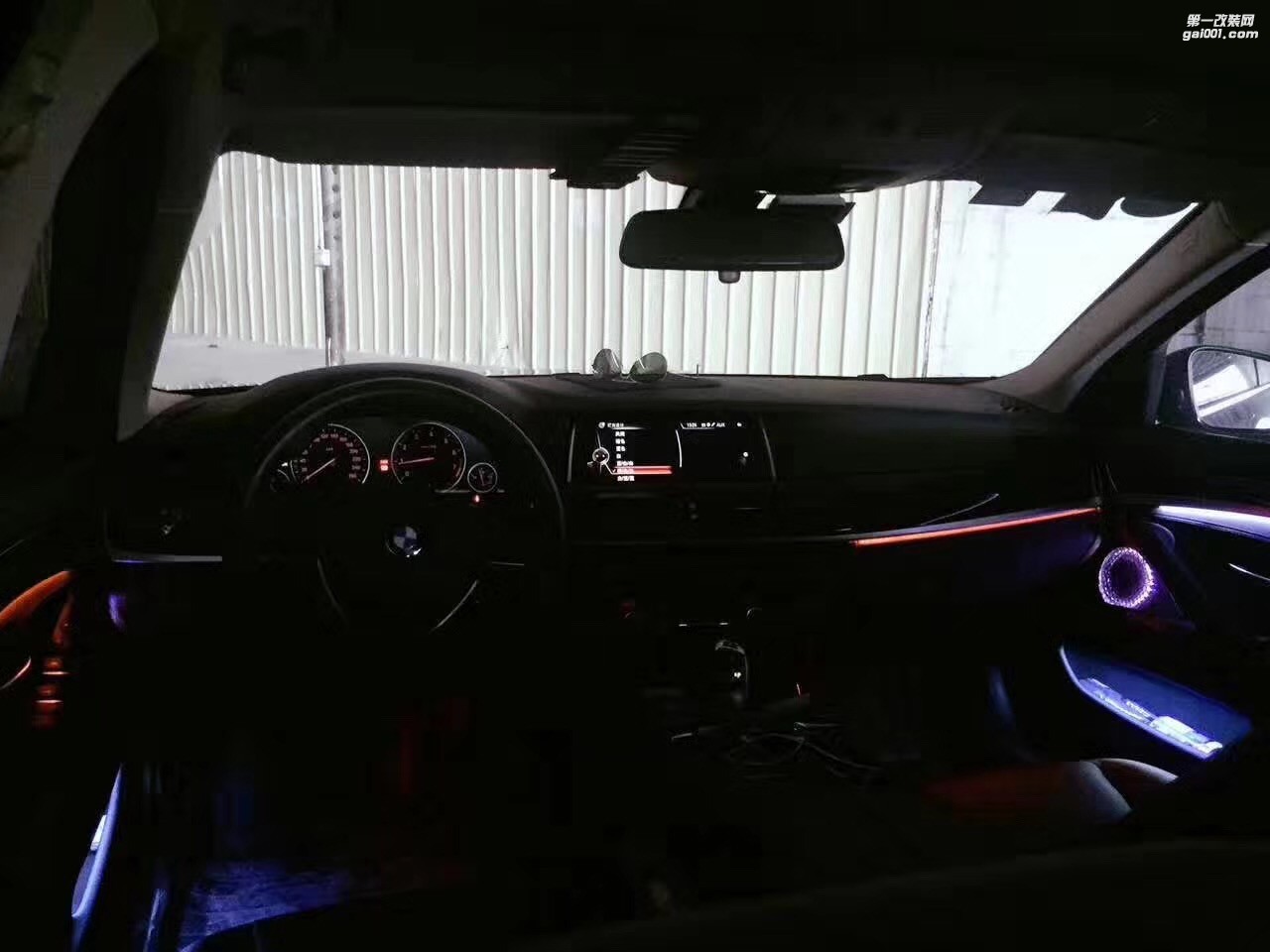 汕頭寶馬BMW525LI汽車音響燈光新玩法，靚得讓人無法拒絕，汕頭潮南車韻汽車音響隔音個性設計