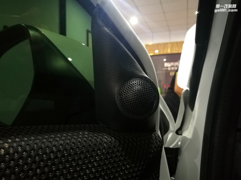 臨沂汽車音響改裝之本田XRV音響改裝升級