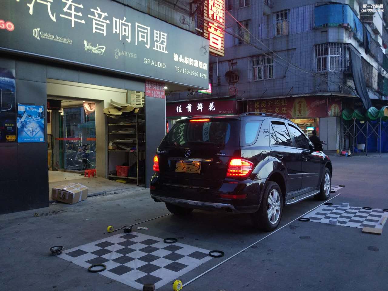 零o盲區(qū)無死角汕頭奔馳ML350加裝360度全景記錄影像及調試過程視頻 汕頭車韻汽車音響案例賞析