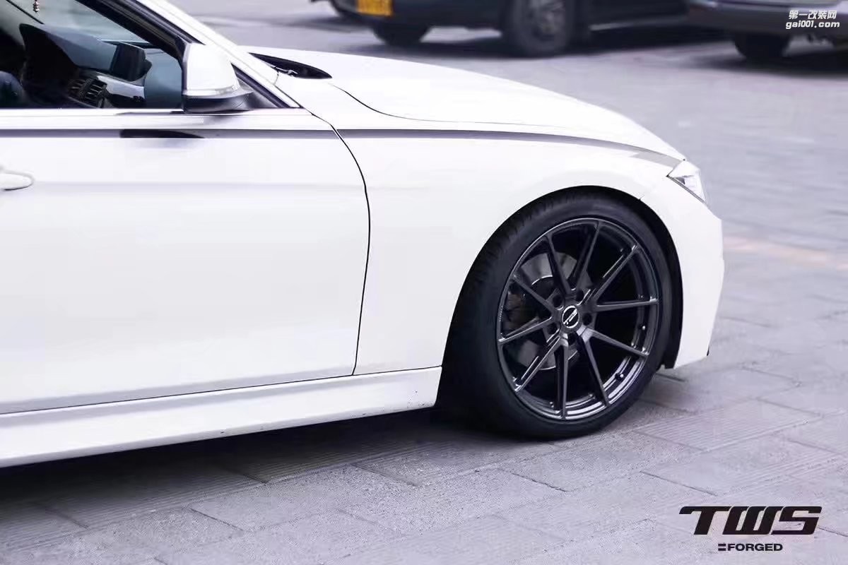 TWS T66-GT 18寸 8.5J ET35 5*112 中心圈 66.5 ? 大眾 奧迪 奔馳 ，全新，歡迎咨詢！