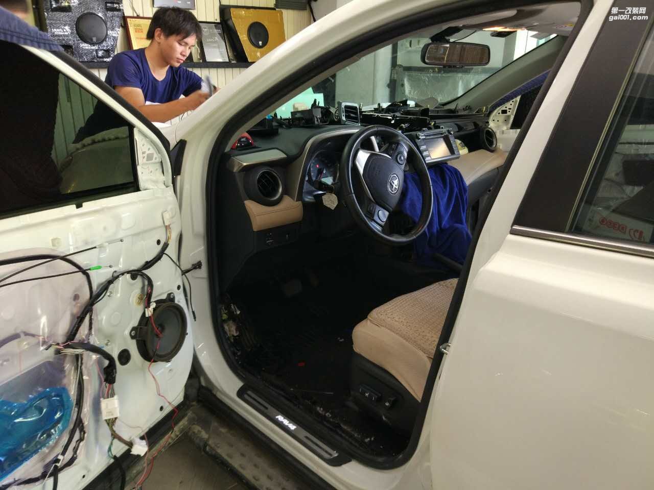 汕頭潮陽棉城豐田新RAV4駐潮南車韻加裝360度全景記錄儀過程花絮