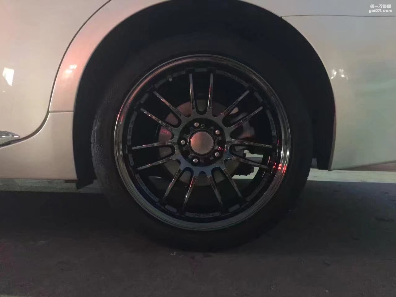 雷克薩斯，換 RAYS  RE30 完工！