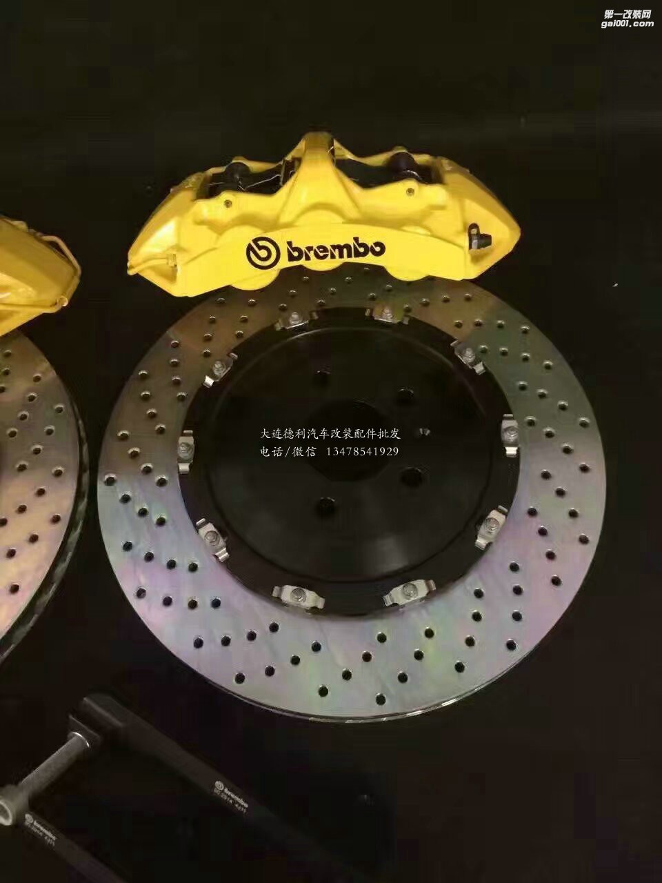 奧迪A7改裝 BREMBO GT版剎車套件上身奧迪A7 帥~