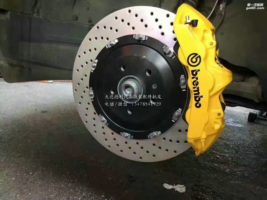 奧迪A7改裝 BREMBO GT版剎車套件上身奧迪A7 帥~