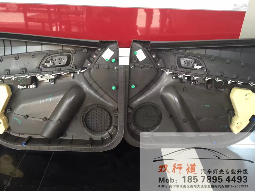 【南寧雙行道車燈】-升級后的音響才讓人沉醉