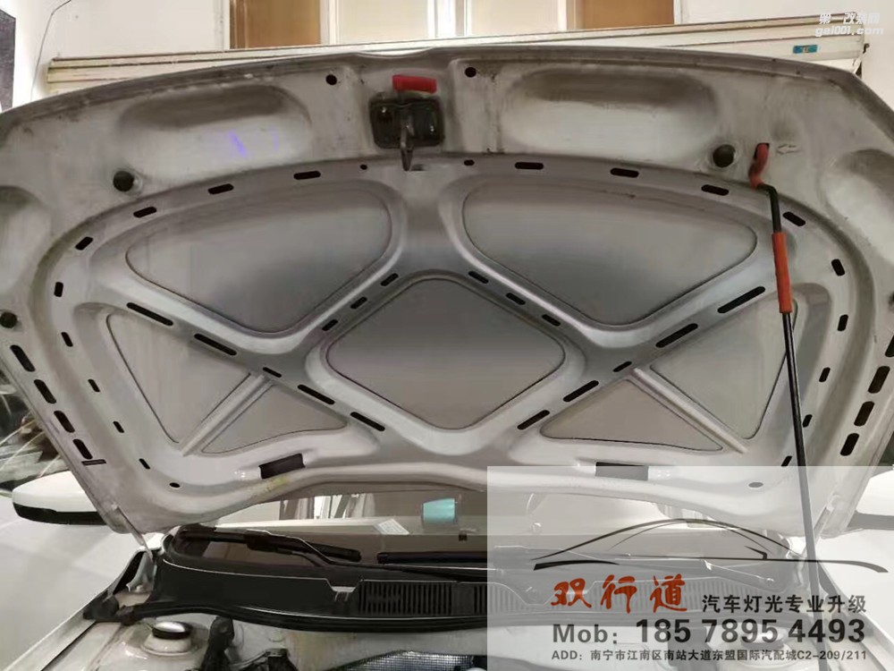 【南寧雙行道車燈】-升級后的音響才讓人沉醉