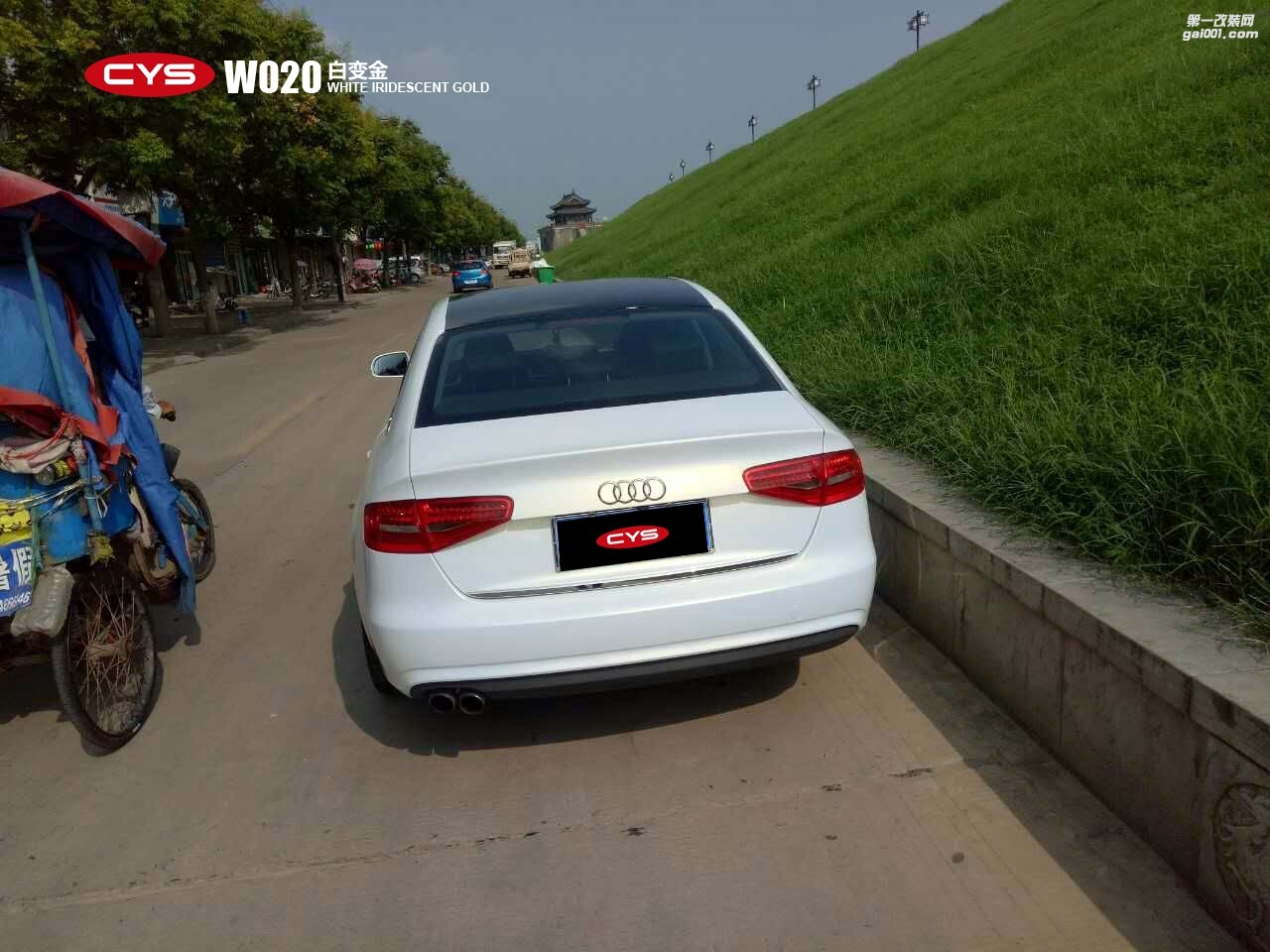 北京奧迪A4L CYS白變金 W020 汽車(chē)改色貼膜