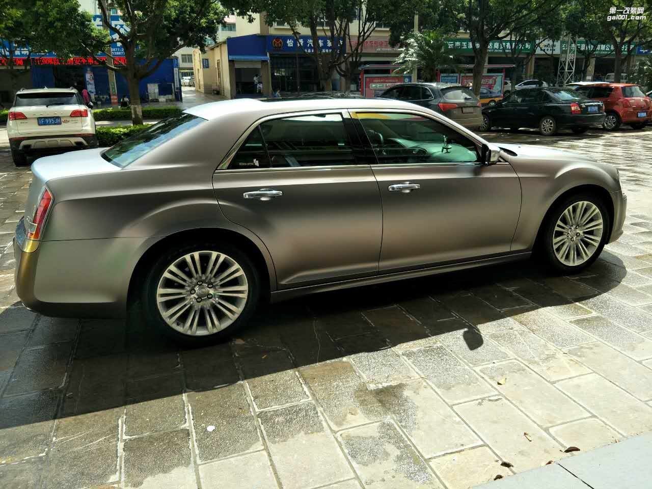 北京克萊斯勒300C CYS電光金屬鈦金 PM180 汽車改色貼膜