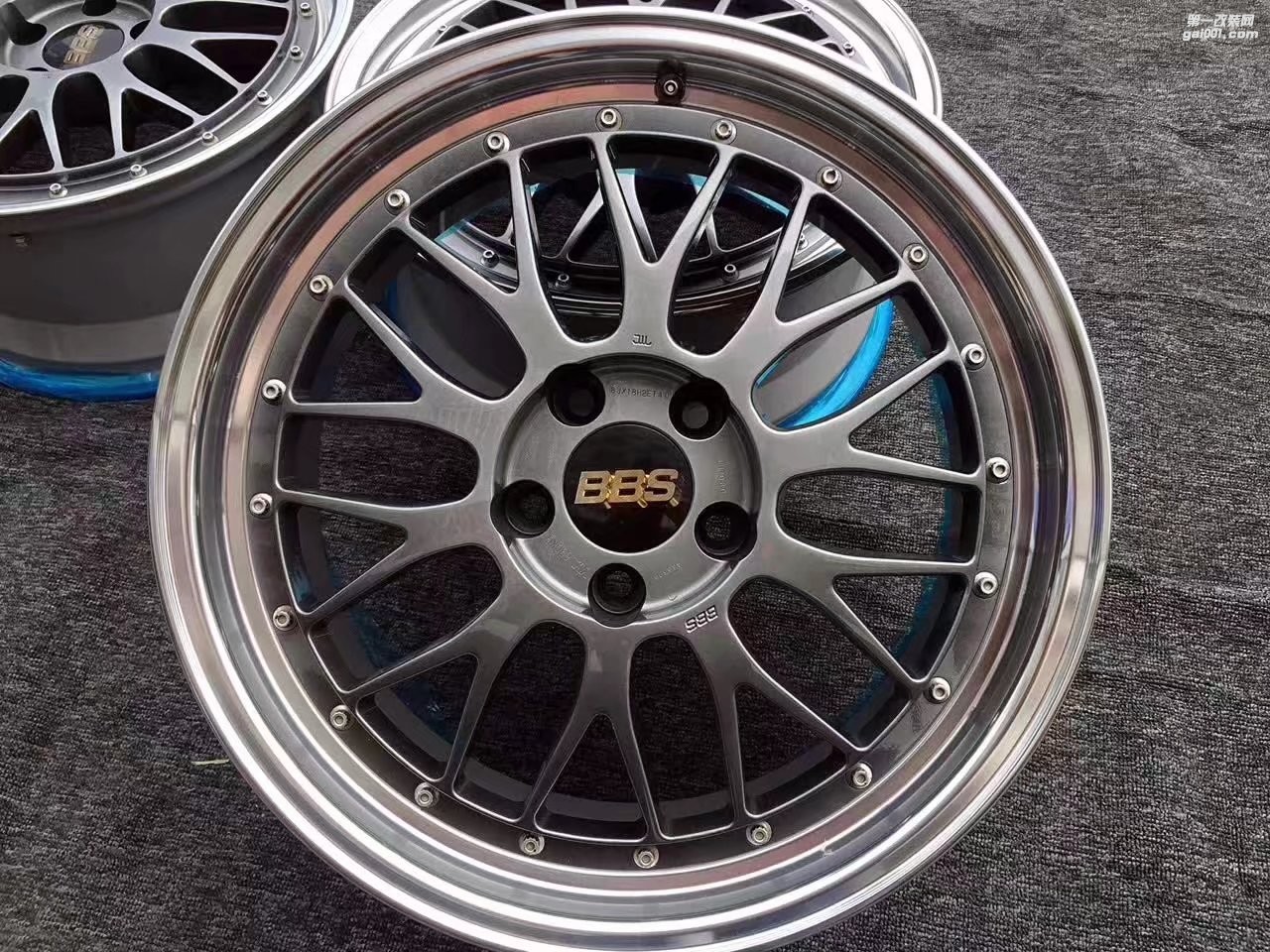 杰德，裝 18寸 BBS 完工！