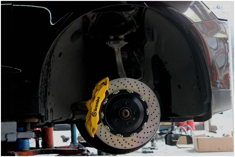 海亞：奧迪 Q5 升級(jí) 意大利原裝正品布雷博brembo GT6 380X34 打孔浮動(dòng)碟