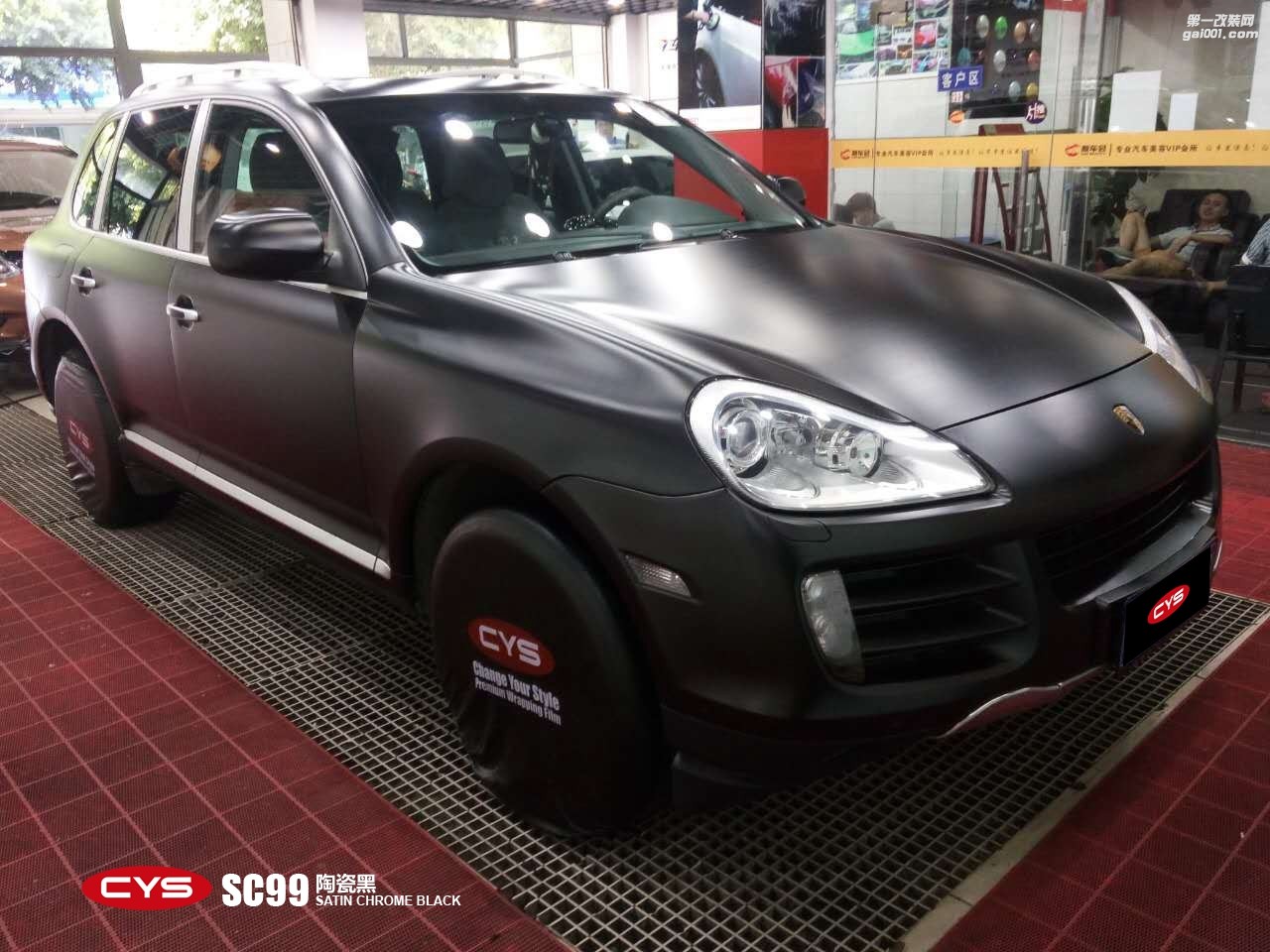 北京保時捷卡宴 CYS陶瓷黑 SC99 汽車改色貼膜