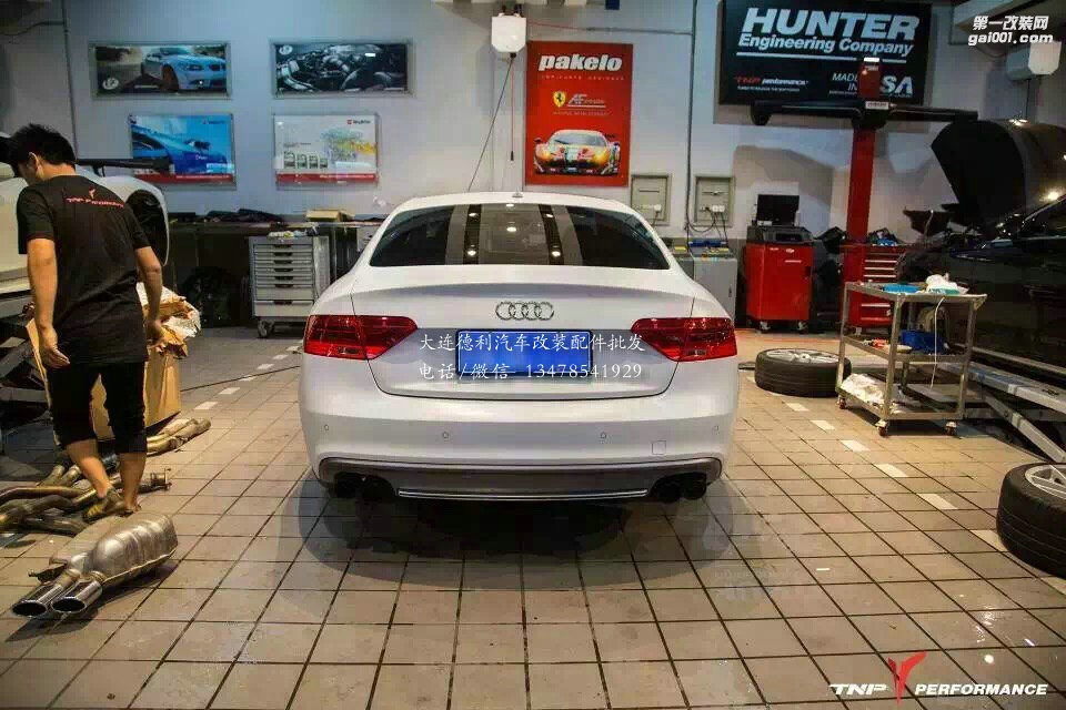 奧迪S5 安裝 AWE Tuning 全段排氣