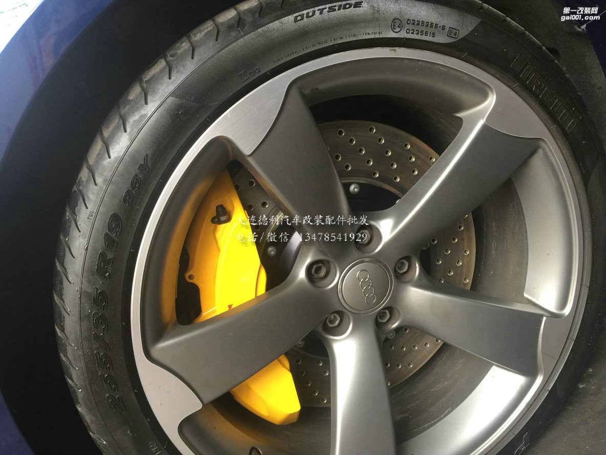 奧迪S5上brembo法拉利鈦合金活塞款大六，配380分體打孔碟