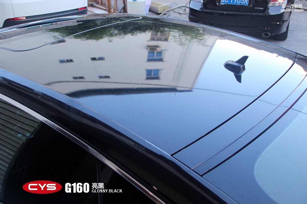 四川成都車衣裳奧迪A5亮黑G160汽車改色貼膜
