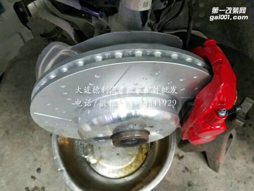 寶馬3系改裝升級寶馬M鮑魚剎車 前四 370 后二 345 BMW 320 安裝作業(yè)圖