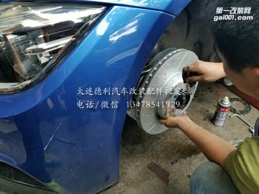 寶馬3系改裝升級寶馬M鮑魚剎車 前四 370 后二 345 BMW 320 安裝作業(yè)圖