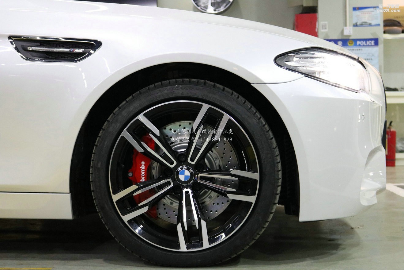 寶馬5系改裝M套裝Brembo鮑魚剎車鍛造輪轂完工