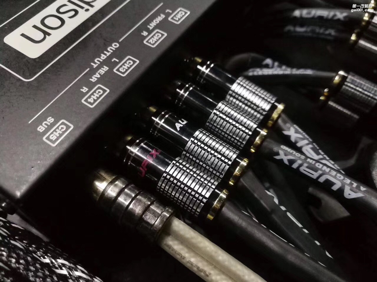 傳送能炸能聽的音樂不再是臆想保時捷全車音響改裝意大利赫茲汕頭市星悅汽車音響改裝盡享尊貴與奢華