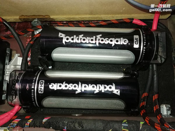 寶馬X6爆改低音 MTX9512低音炮 造型酷似火山口 泉州山水汽車音響改裝