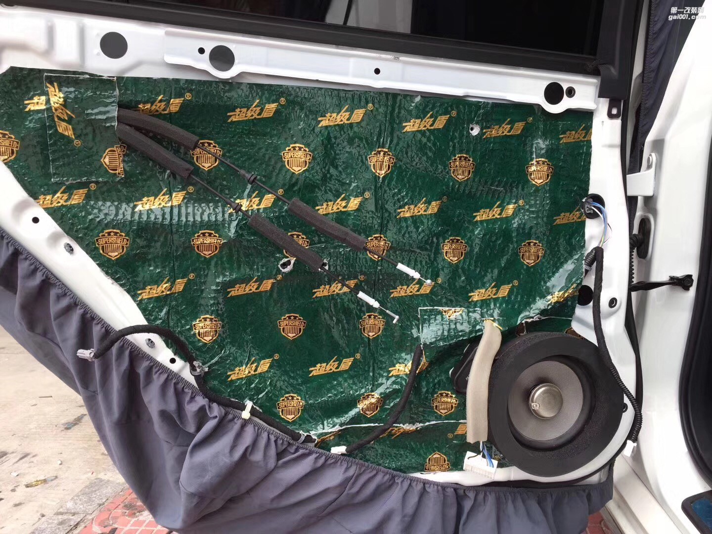 汕頭英菲尼迪Q50升級大能超級盾隔音改裝法國勁浪黃盆意大利赫茲功放汕頭星悅汽車音響好音樂一路相隨